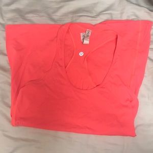 Lululemon tank top!!! Only worn once!